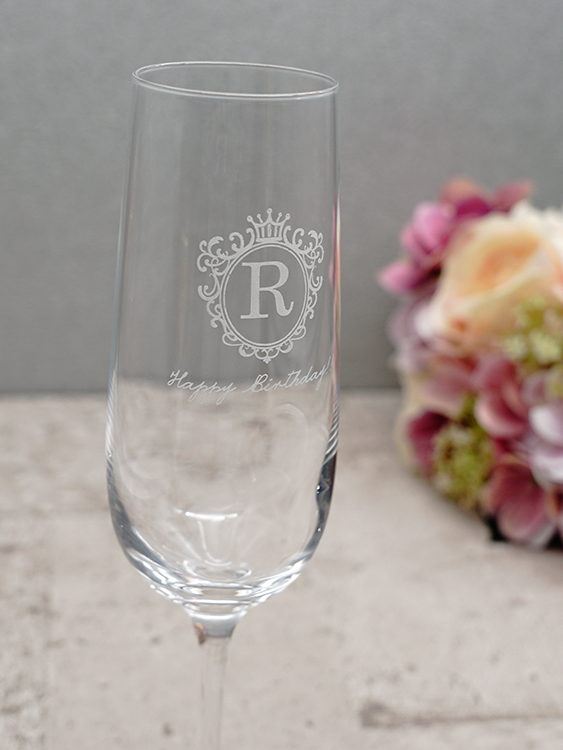 シャンパングラスのアップ